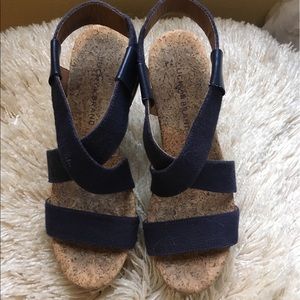 Lucky Brand Size 8 navy cork wedges heel 4”